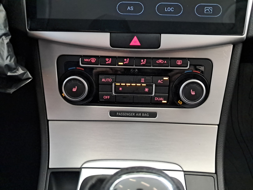 Volkswagen Passat, 2011