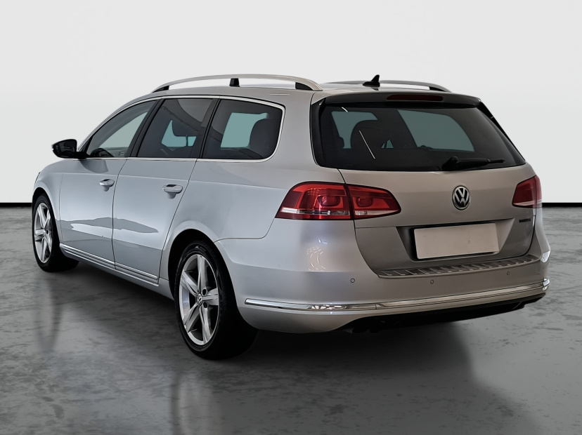 Volkswagen Passat, 2011