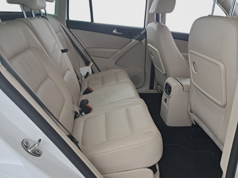 Volkswagen Tiguan, 2011