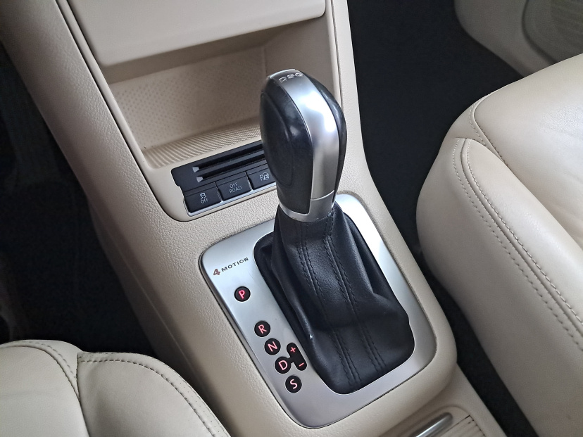 Volkswagen Tiguan, 2011
