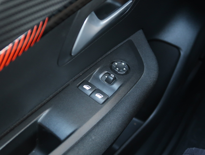 Peugeot 208, 2020