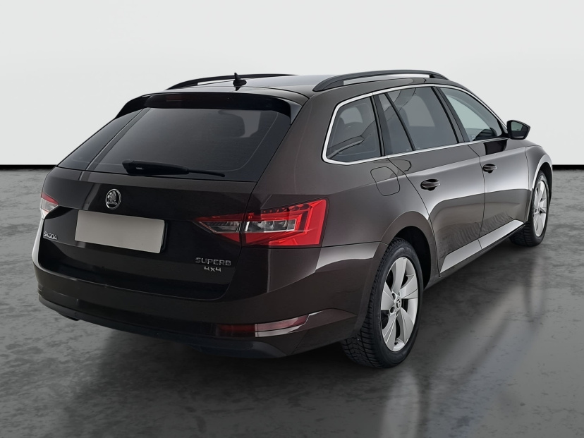 Škoda Superb, 2015
