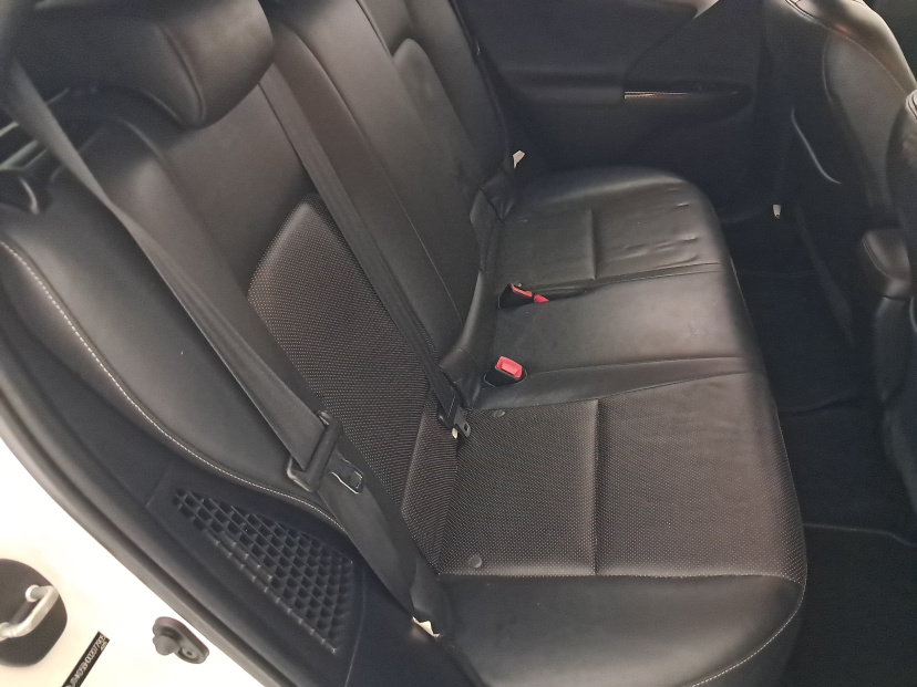 Lexus CT, 2012