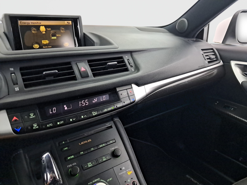 Lexus CT, 2012