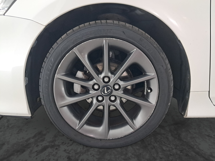 Lexus CT, 2012