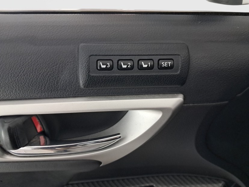 Lexus CT, 2012