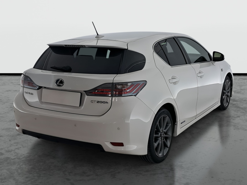 Lexus CT, 2012