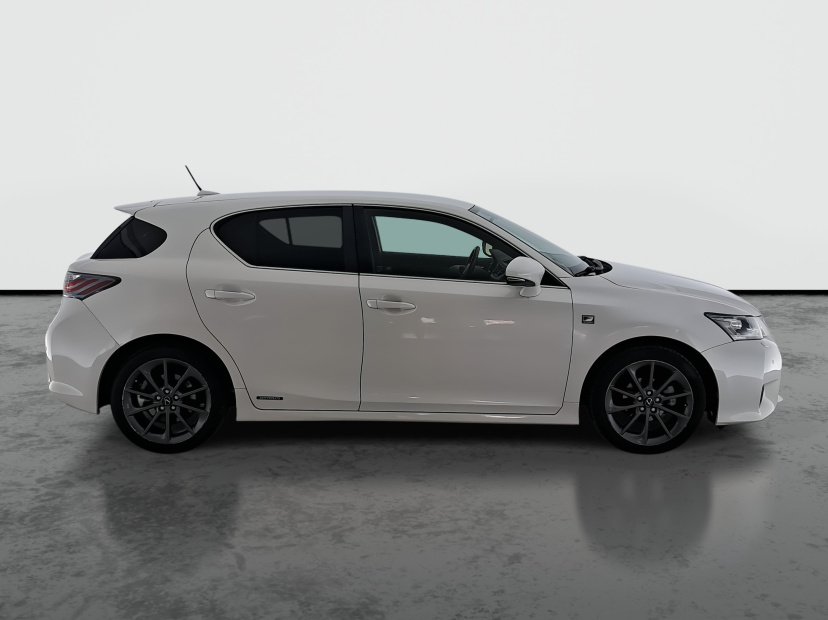 Lexus CT, 2012