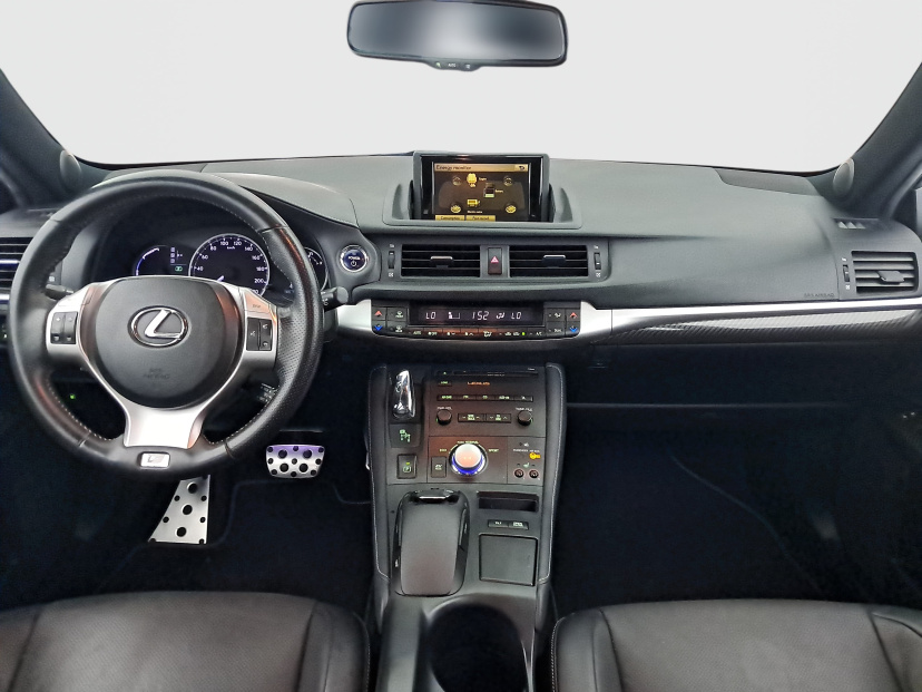 Lexus CT, 2012