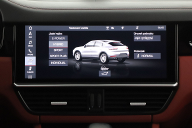 Porsche Cayenne - 2020