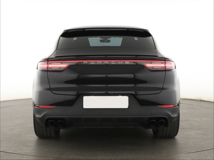 Porsche Cayenne, 2020