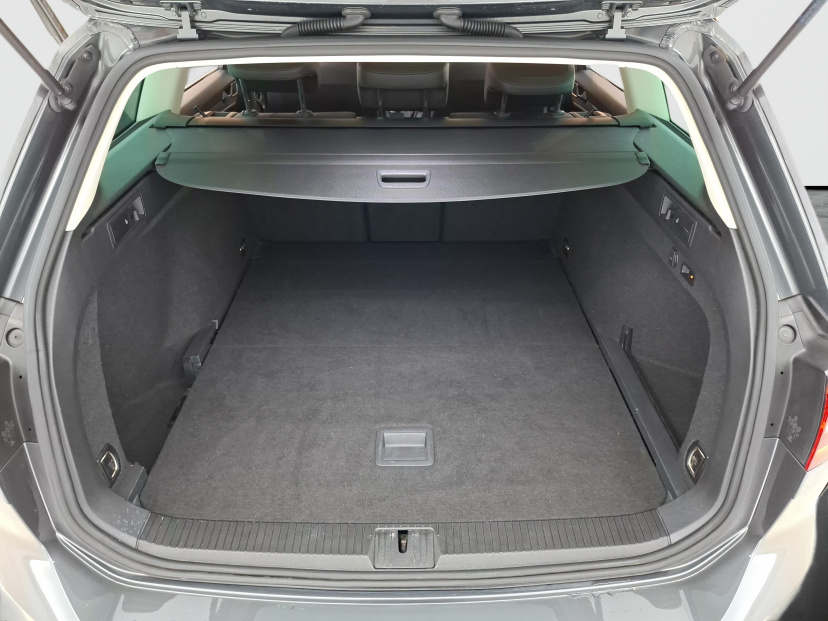 Volkswagen Passat, 2016