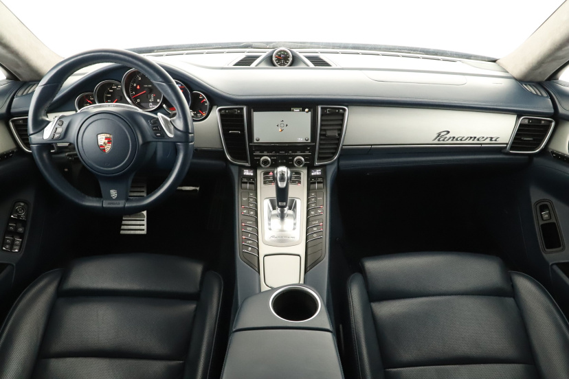 Porsche Panamera, 2011