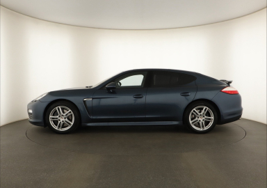 Porsche Panamera - 2011