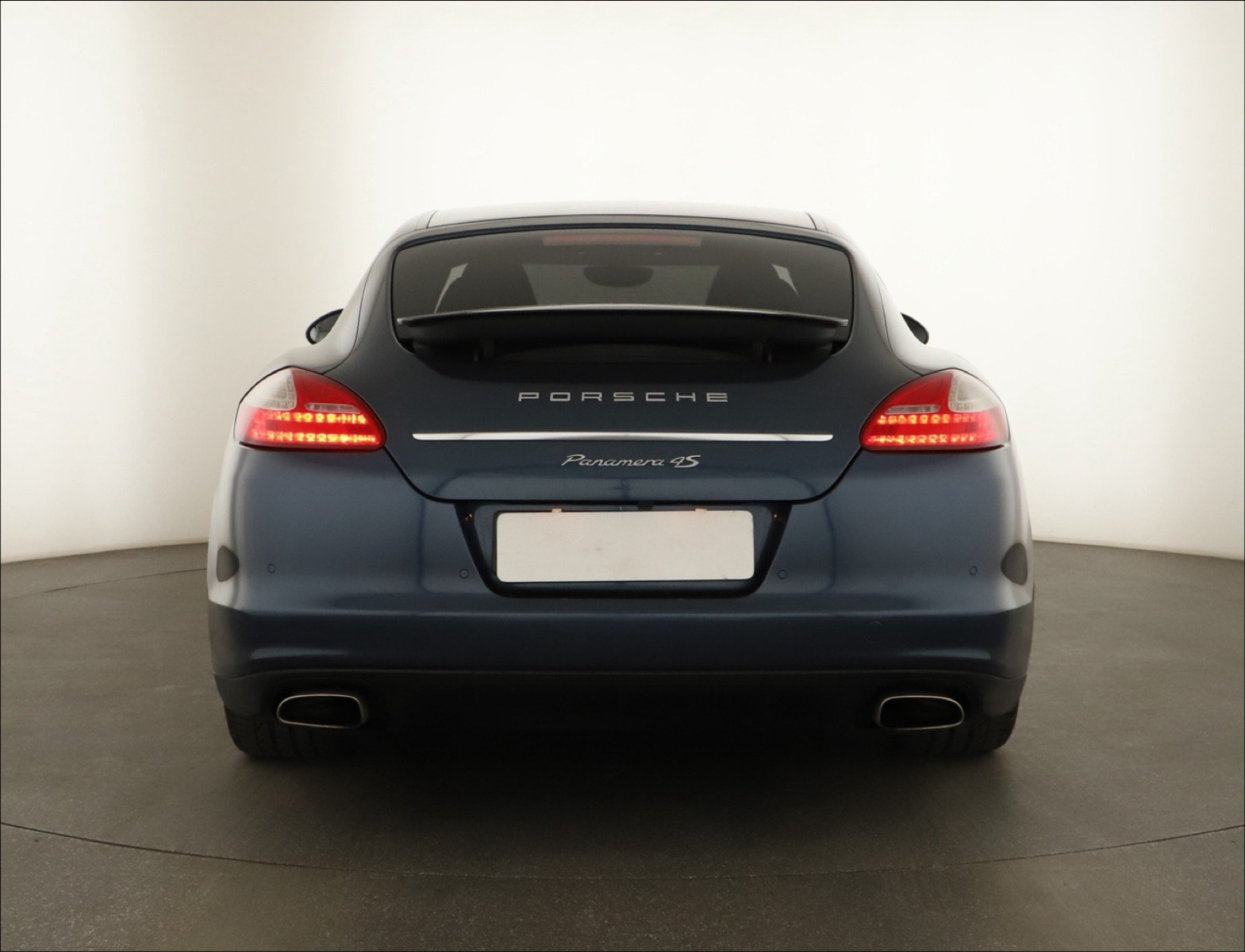 Porsche Panamera - 2011