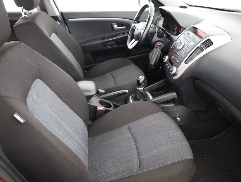 Kia Ceed, 2010