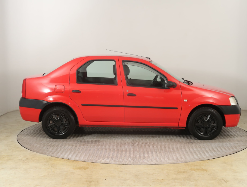 Dacia Logan, 2005
