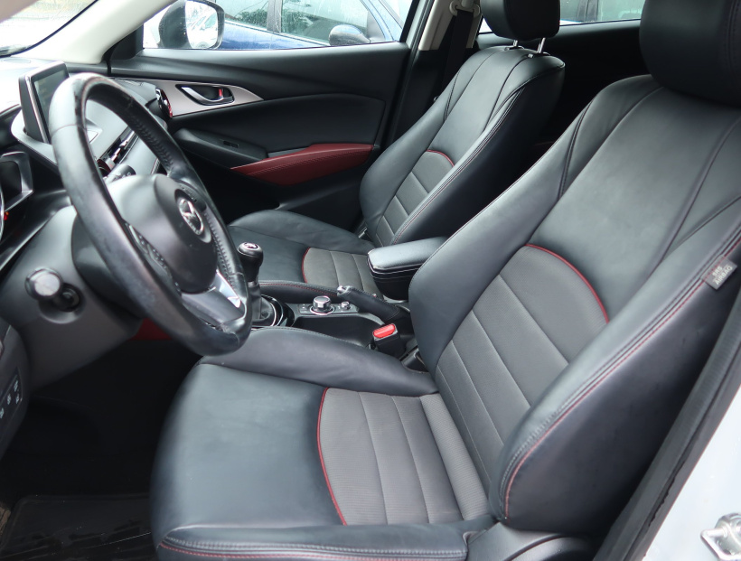 Mazda CX-3, 2016