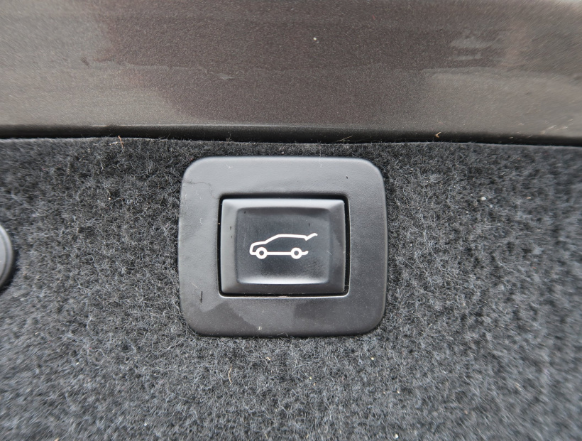 Opel Insignia, 2011