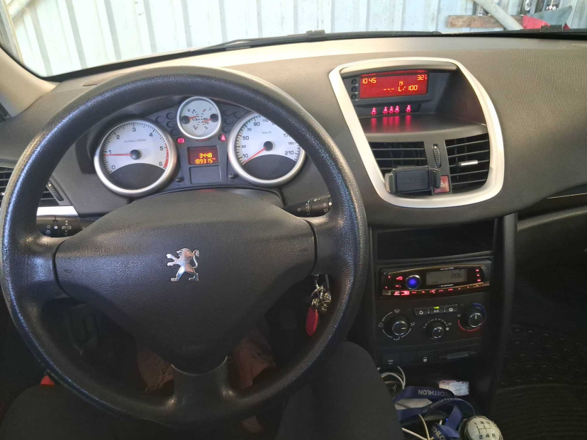 Peugeot 207, 2010
