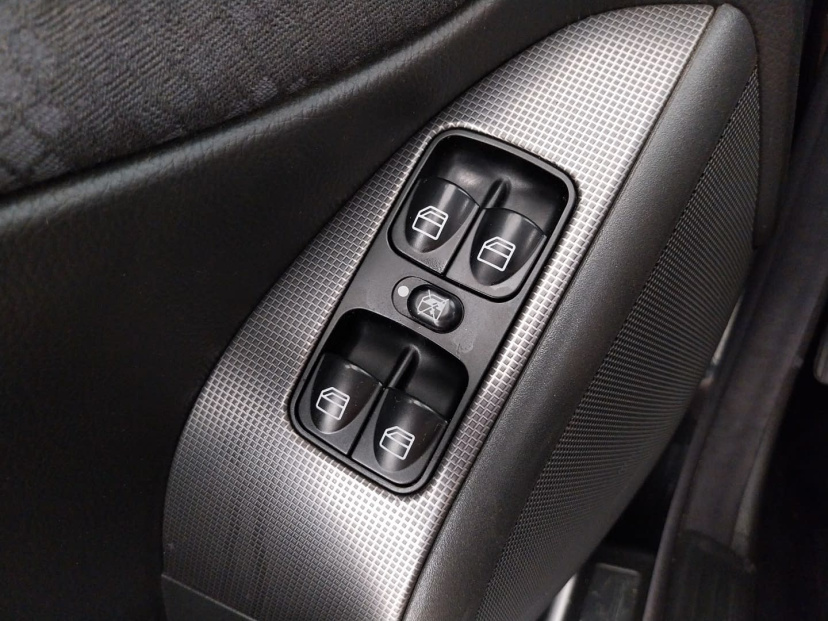 Mercedes-Benz C, 2003