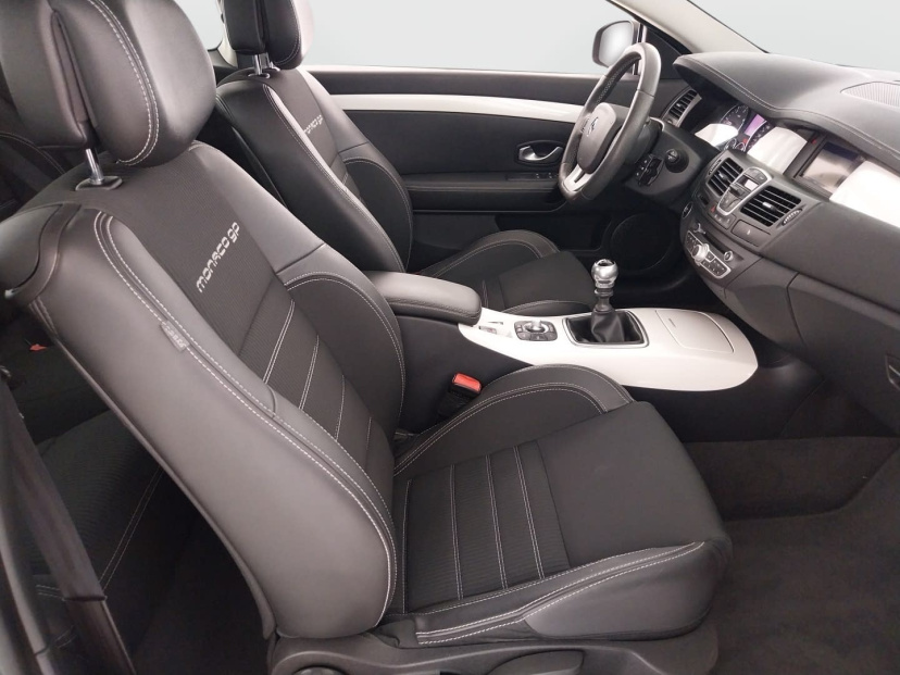 Renault Laguna, 2011