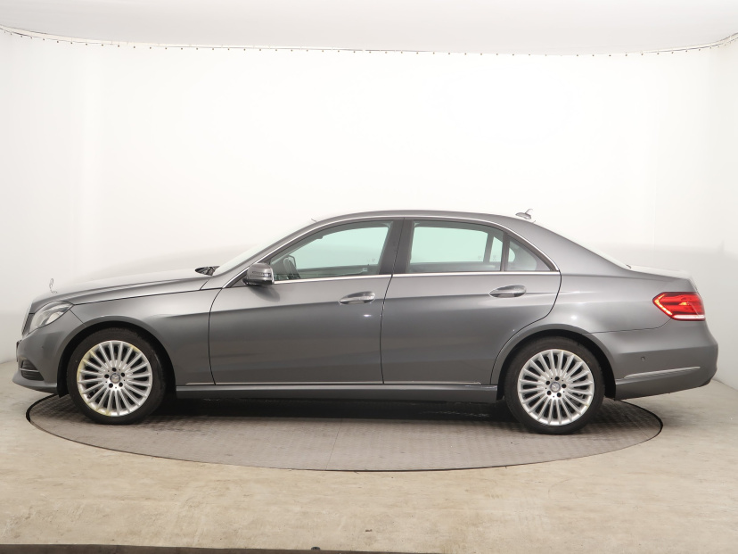 Mercedes-Benz E, 2016