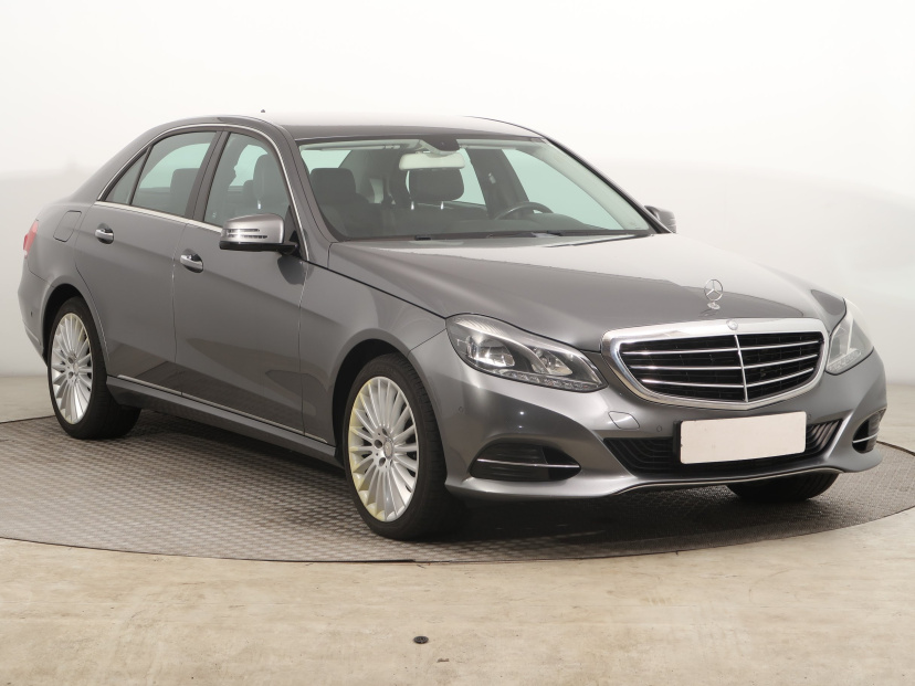 Mercedes-Benz E, 2016