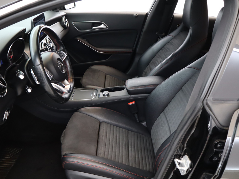 Mercedes-Benz CLA, 2016