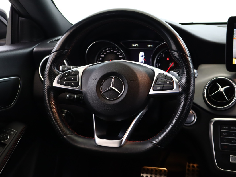 Mercedes-Benz CLA, 2016