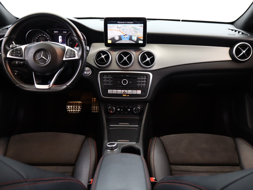 Mercedes-Benz CLA, 2016