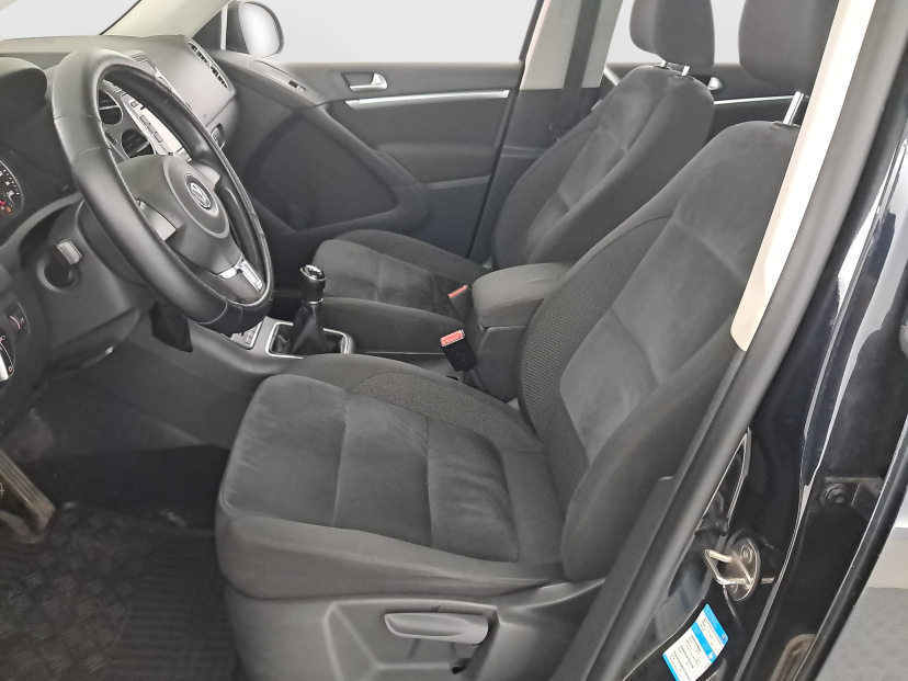 Volkswagen Tiguan, 2012