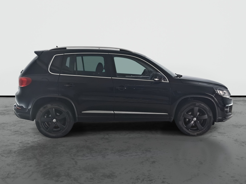 Volkswagen Tiguan, 2012