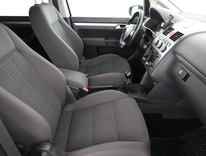 Volkswagen Touran, 2010