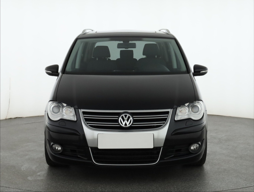 Volkswagen Touran, 2010