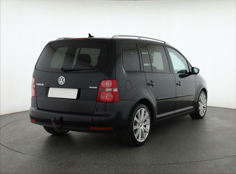 Volkswagen Touran, 2010