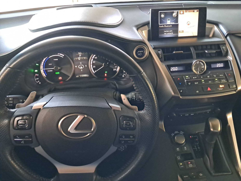 Lexus NX, 2015