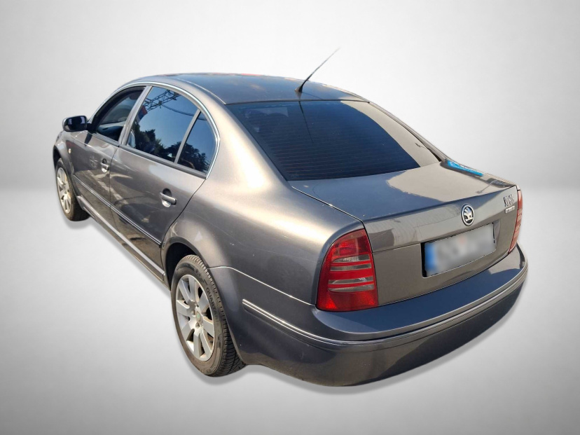 Škoda Superb, 2003