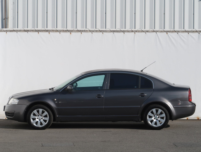 Škoda Superb, 2003
