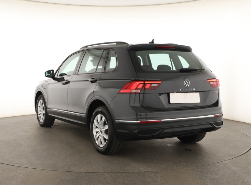 Volkswagen Tiguan, 2022