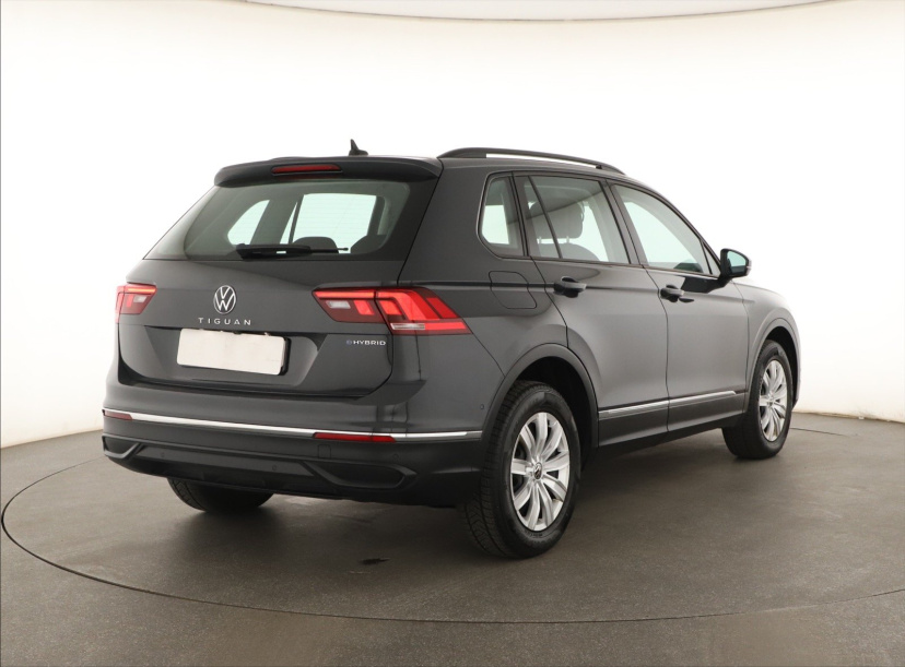 Volkswagen Tiguan, 2022