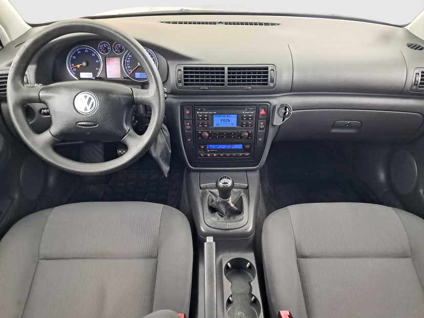 Volkswagen Passat, 2004