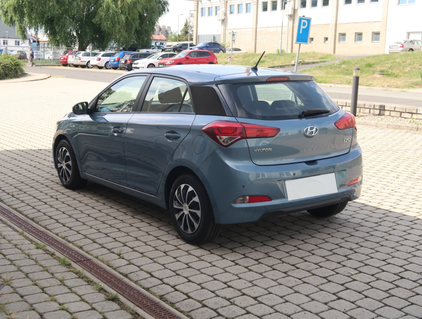 Hyundai i20, 2015