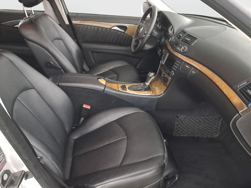 Mercedes-Benz E, 2006