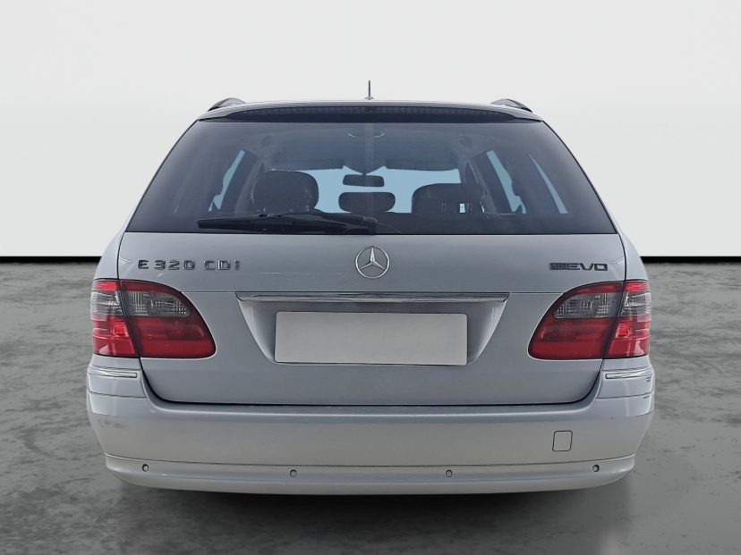 Mercedes-Benz E, 2006