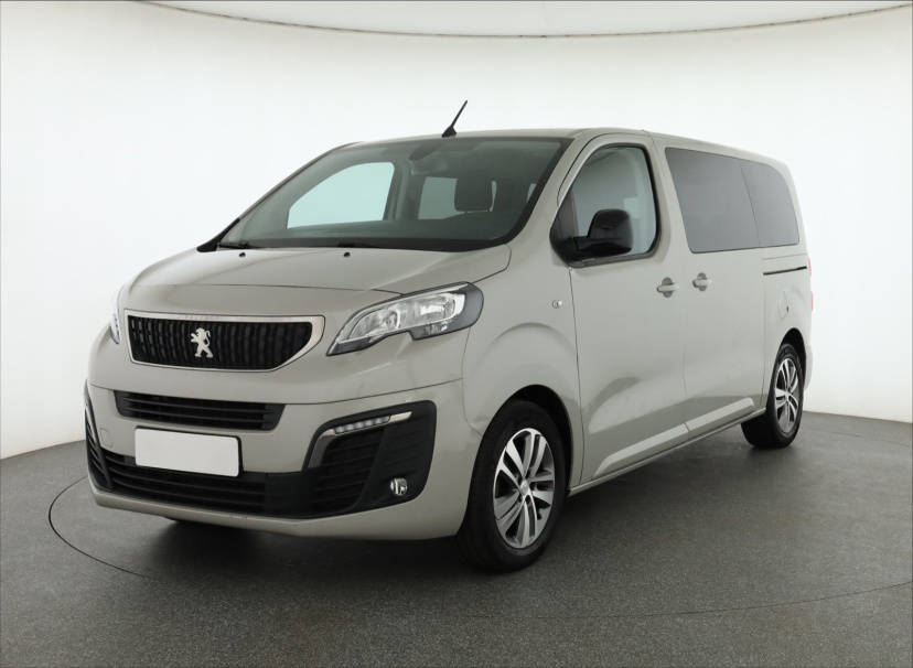 Peugeot Traveller, 2023