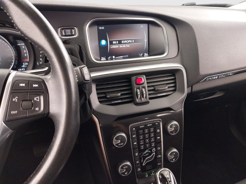 Volvo V40 Cross Country, 2019