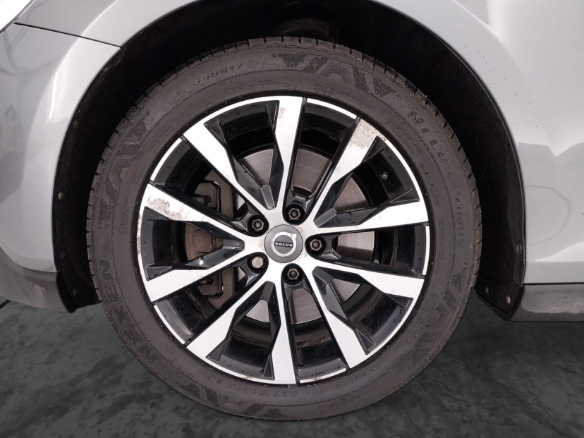 Volvo V40 Cross Country, 2019