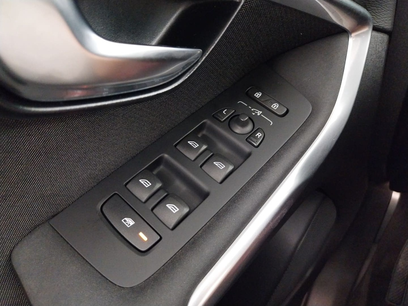 Volvo V40 Cross Country, 2019