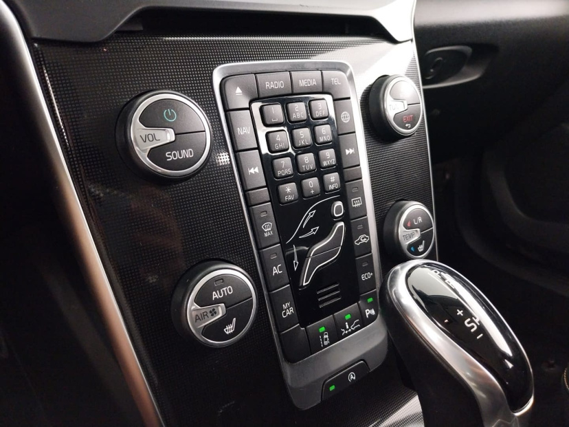 Volvo V40 Cross Country, 2019
